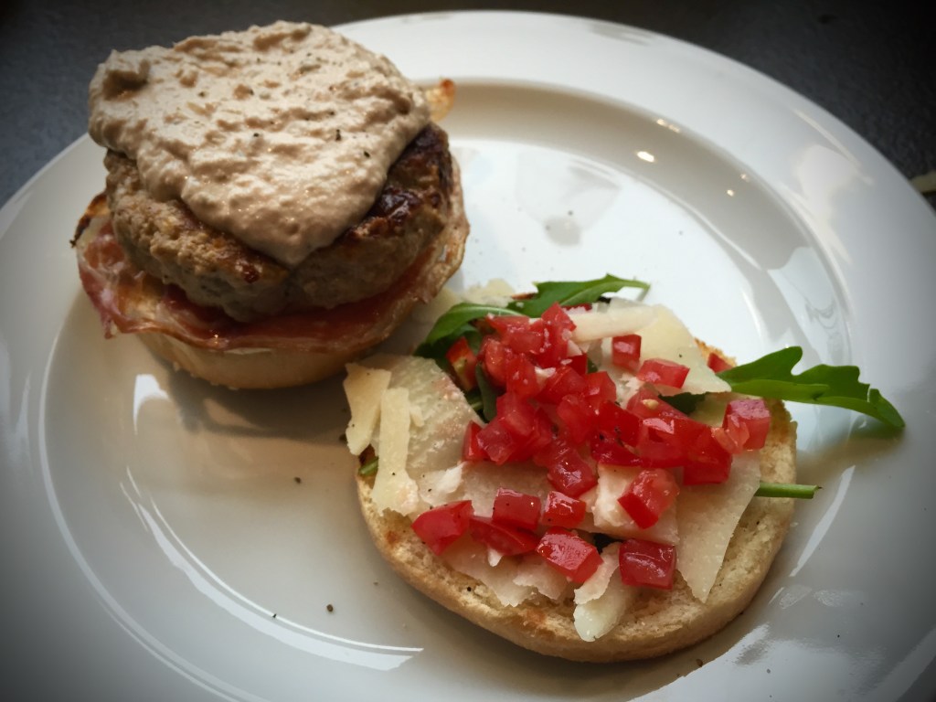Hamburger Vitello Tonnato style